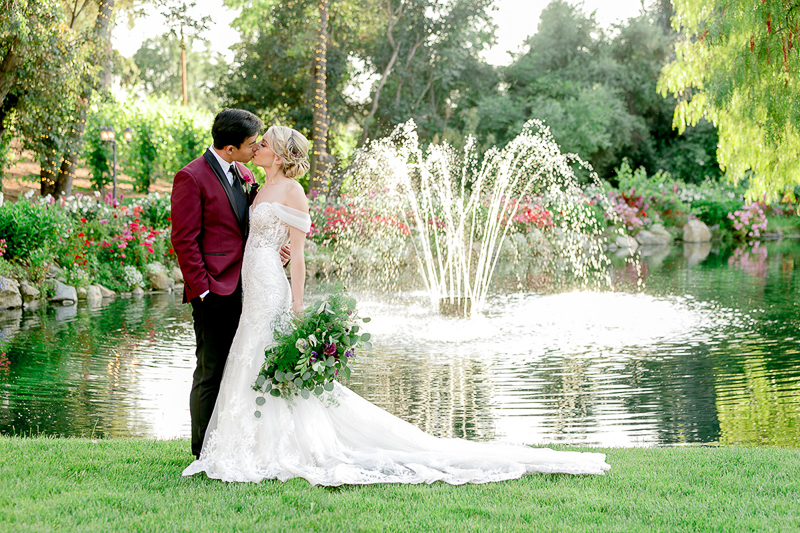 Lake Oak Meadows Wedding